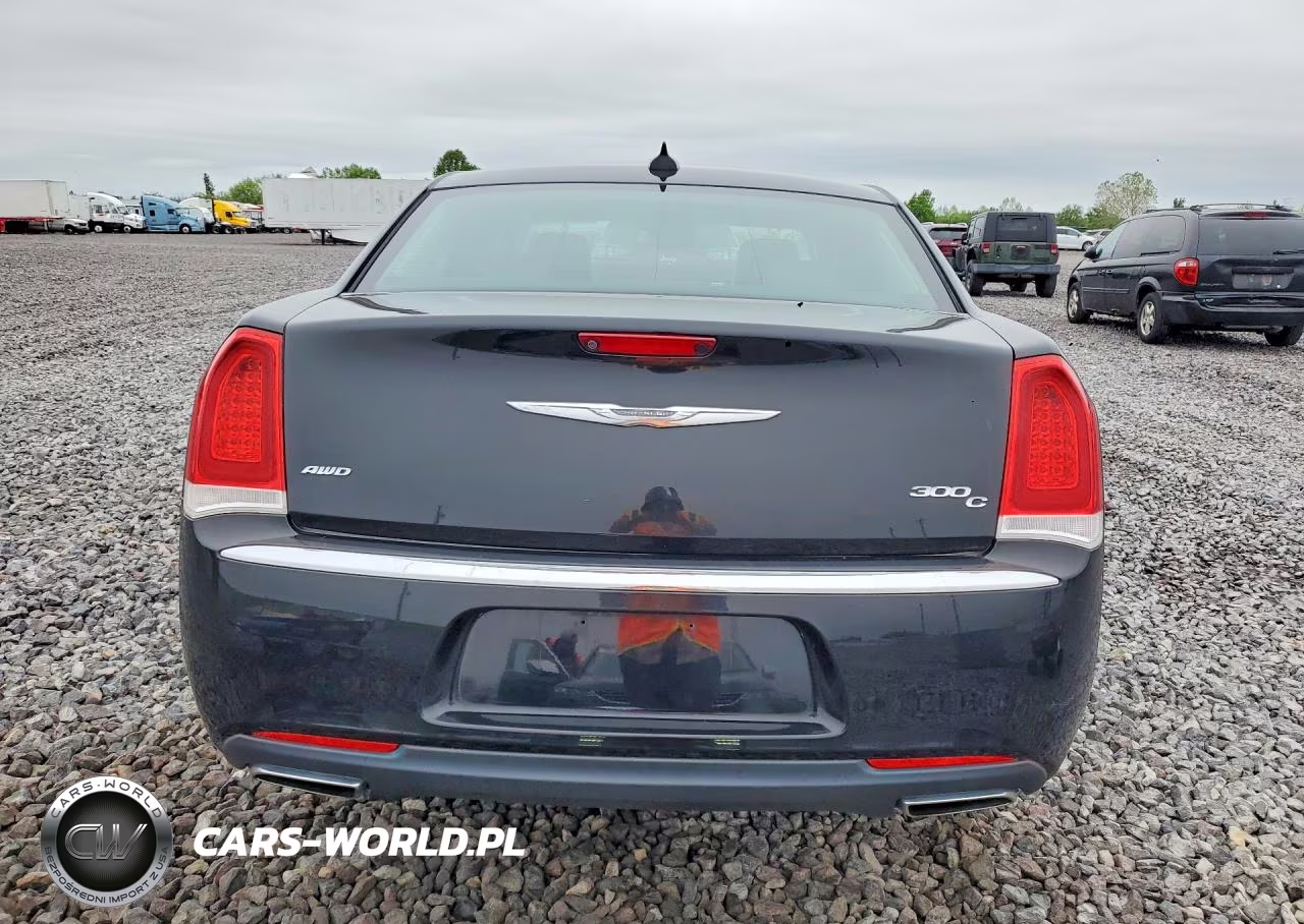 2016 Chrysler 300C VIN:2C3CCAKG0GH182636 - 6