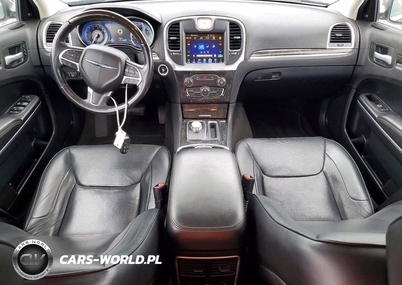 2016 Chrysler 300C VIN:2C3CCAKG0GH182636 - 8