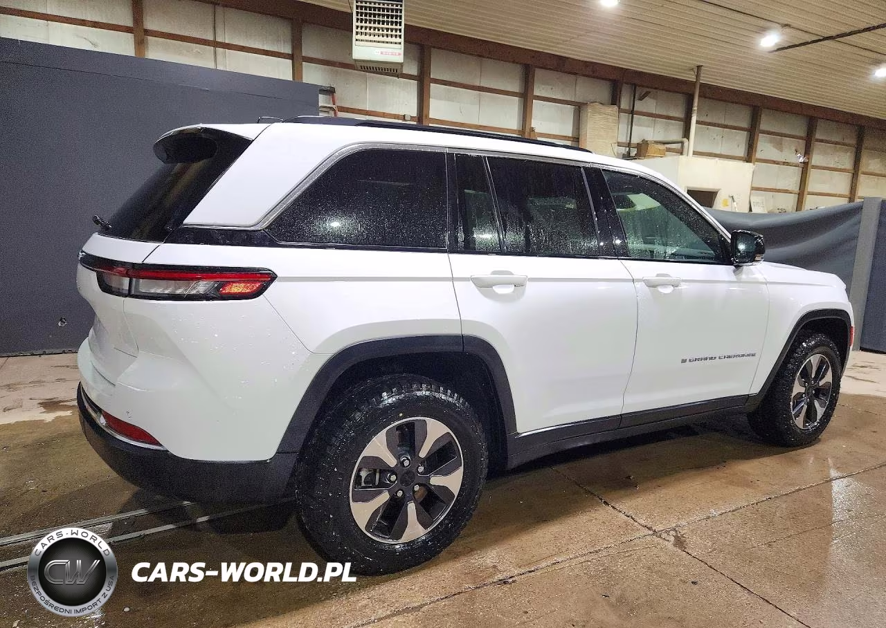 2024 Jeep Grand Cherokee Limited 4Xe VIN:1C4RJYB62RC182011 - 3