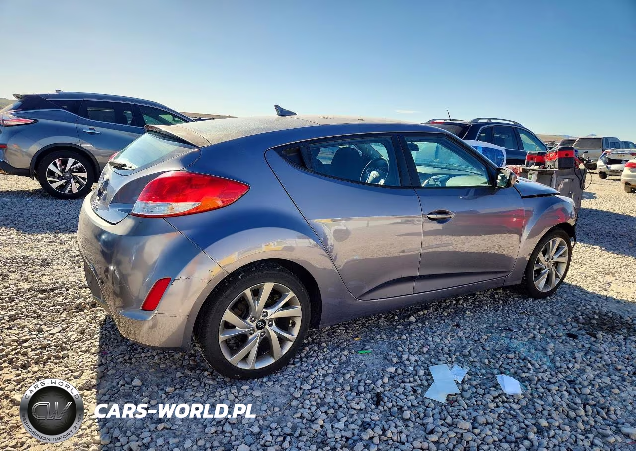 2016 Hyundai Veloster Base VIN:KMHTC6AD6GU285634 - 3