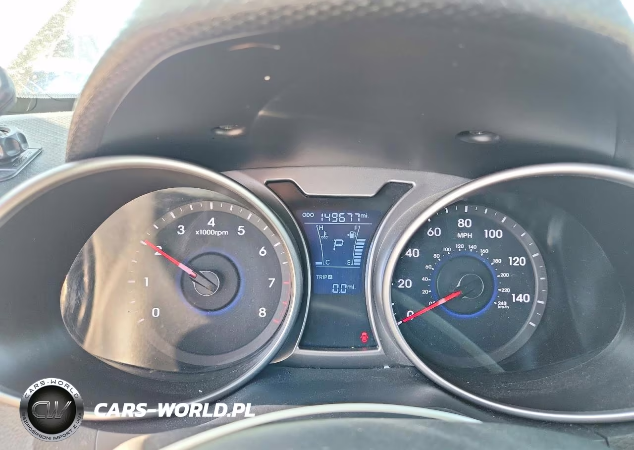 2016 Hyundai Veloster Base VIN:KMHTC6AD6GU285634 - 9