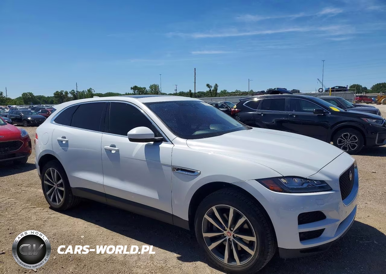2017 Jaguar F-Pace Prestige VIN:SADCK2BV2HA898977 - 4