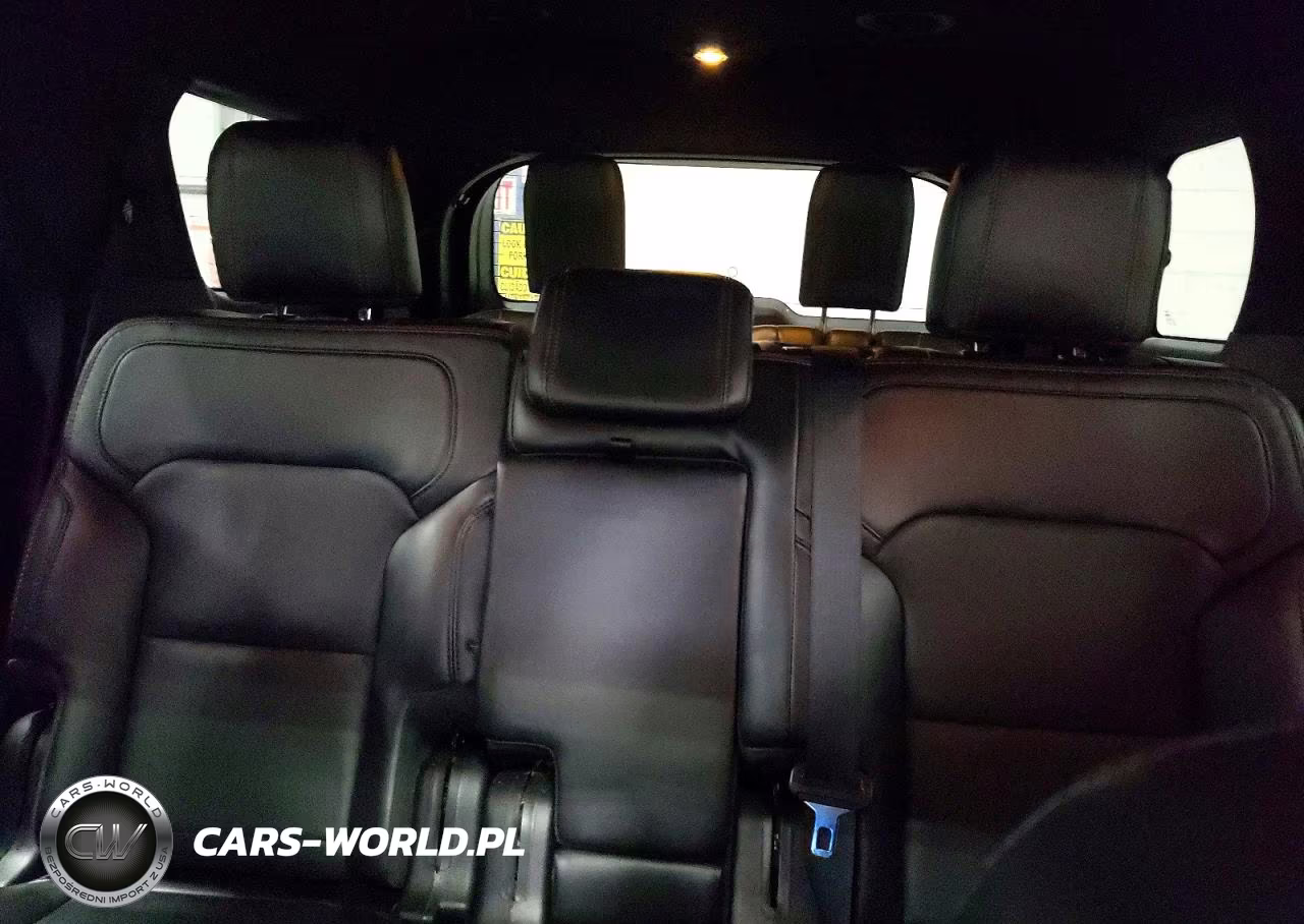 2017 Ford Explorer Sport VIN:1FM5K8GT0HGD18763 - 10