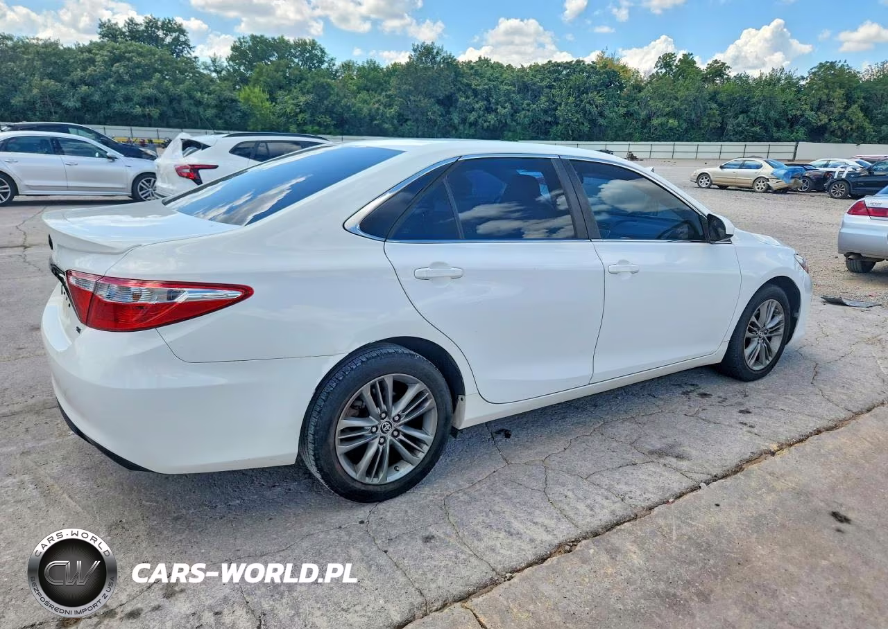 2015 Toyota Camry Se VIN:4T1BF1FK4FU098338 - 3