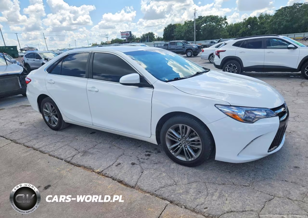 2015 Toyota Camry Se VIN:4T1BF1FK4FU098338 - 4