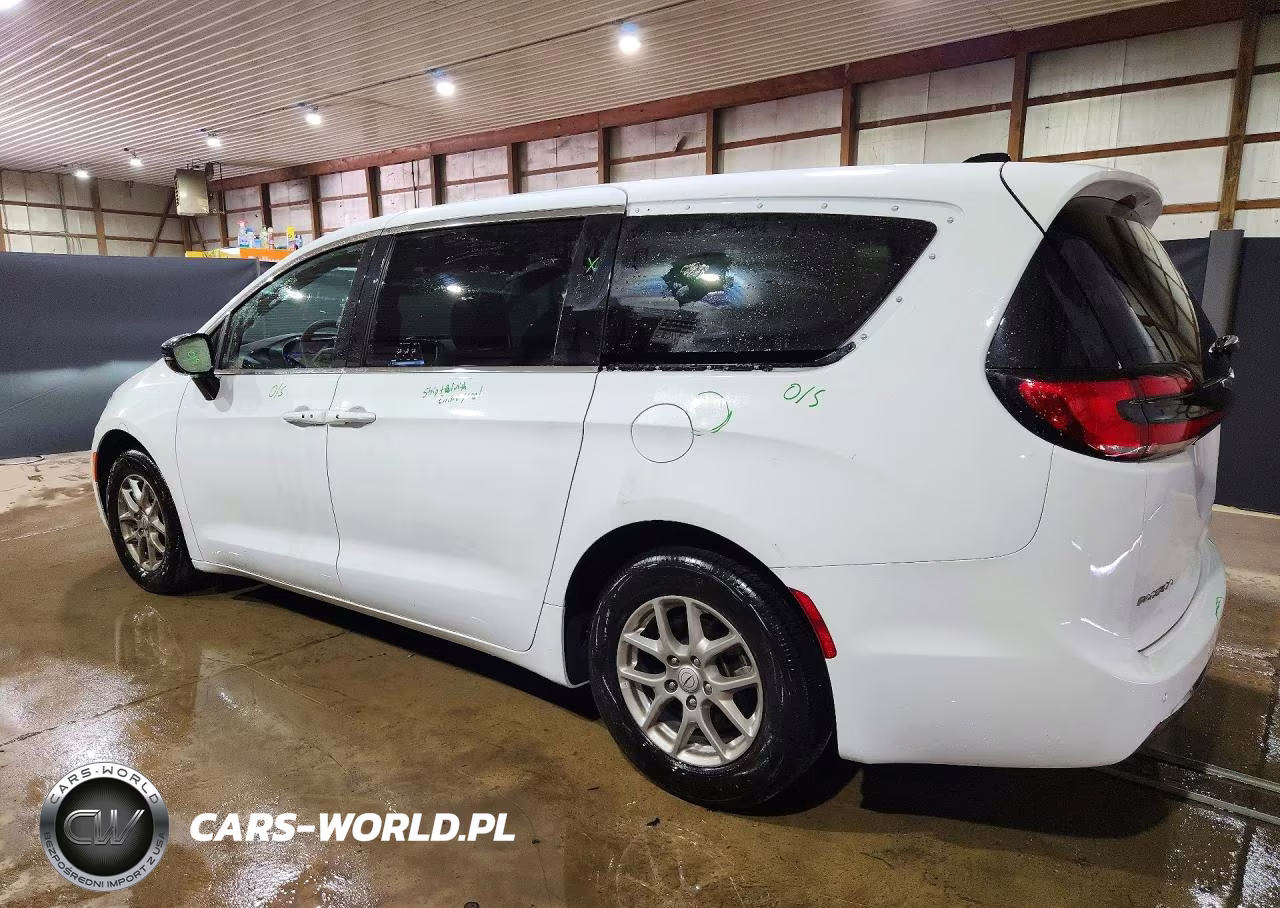 2025 Chrysler Pacifica Select VIN:2C4RC1BG6SR614588 - 2
