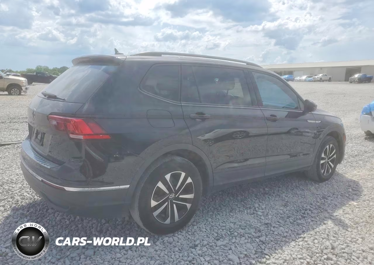 2023 Volkswagen Tiguan S VIN:3VVRB7AX7PM070738 - 3