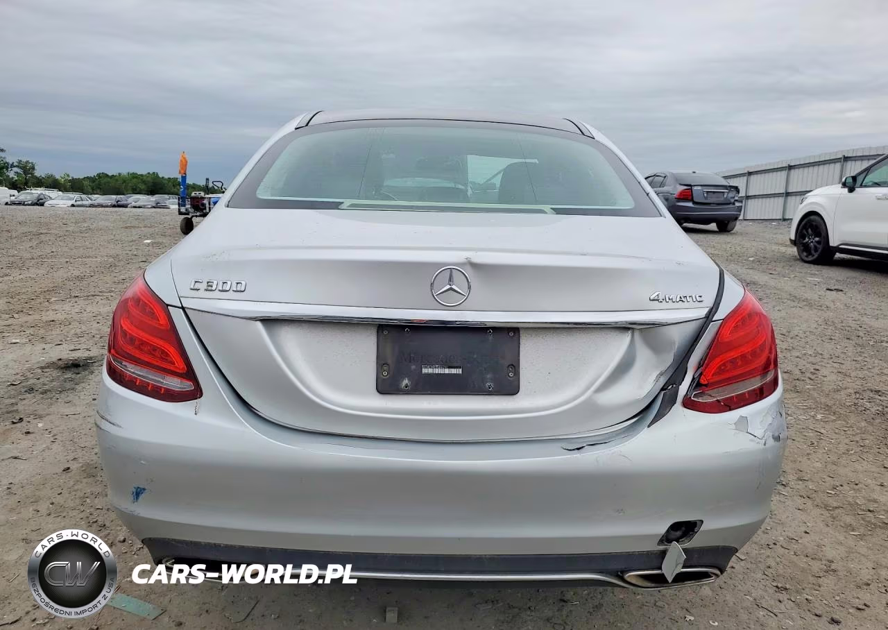 2015 Mercedes-Benz C 300 4Matic VIN:55SWF4KB1FU065141 - 6