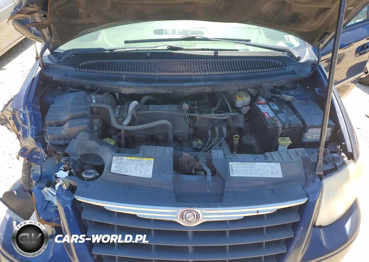 2005 Chrysler Town & Country Touring VIN:2C4GP54L25R292727 - 12