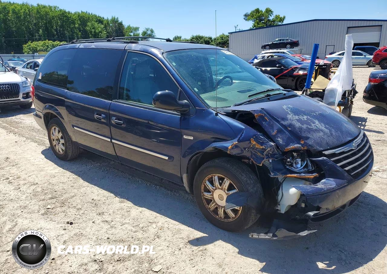 2005 Chrysler Town & Country Touring VIN:2C4GP54L25R292727 - 4