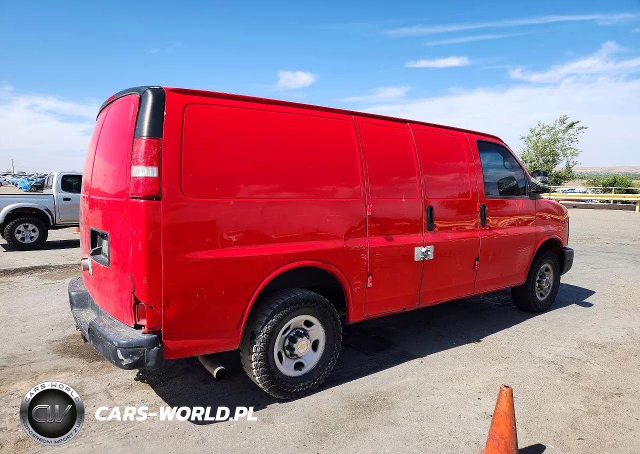 2015 GMC Savana G2500 VIN:1GTW7FCFXF1279517 - 3