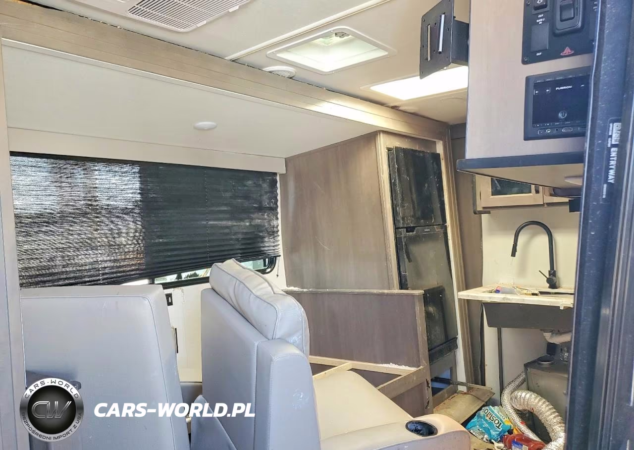 2024 Grand Design Transcend Camper VIN:573TT332XR8829801 - 6