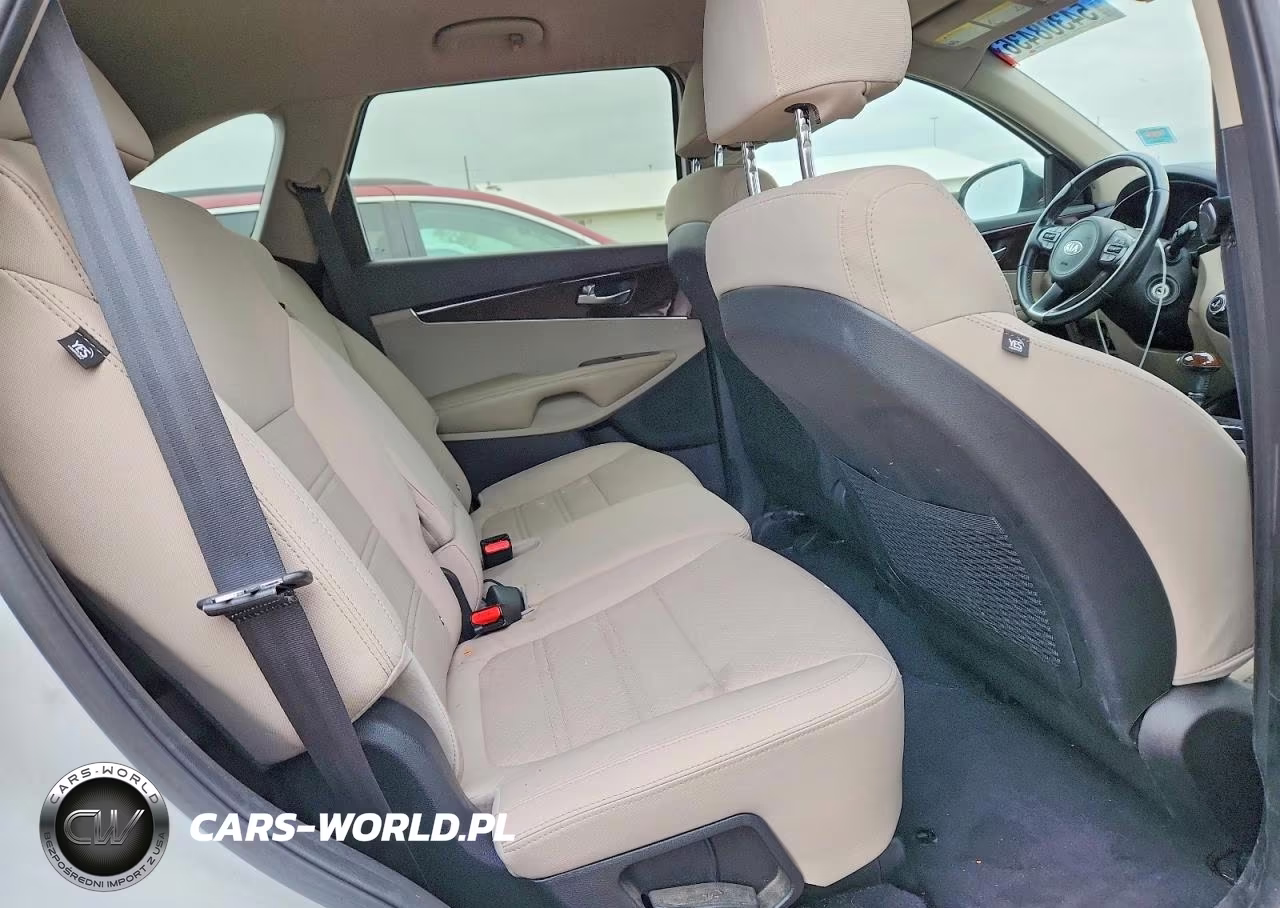 2018 Kia Sorento Lx V6 VIN:5XYPGDA5XJG430982 - 11