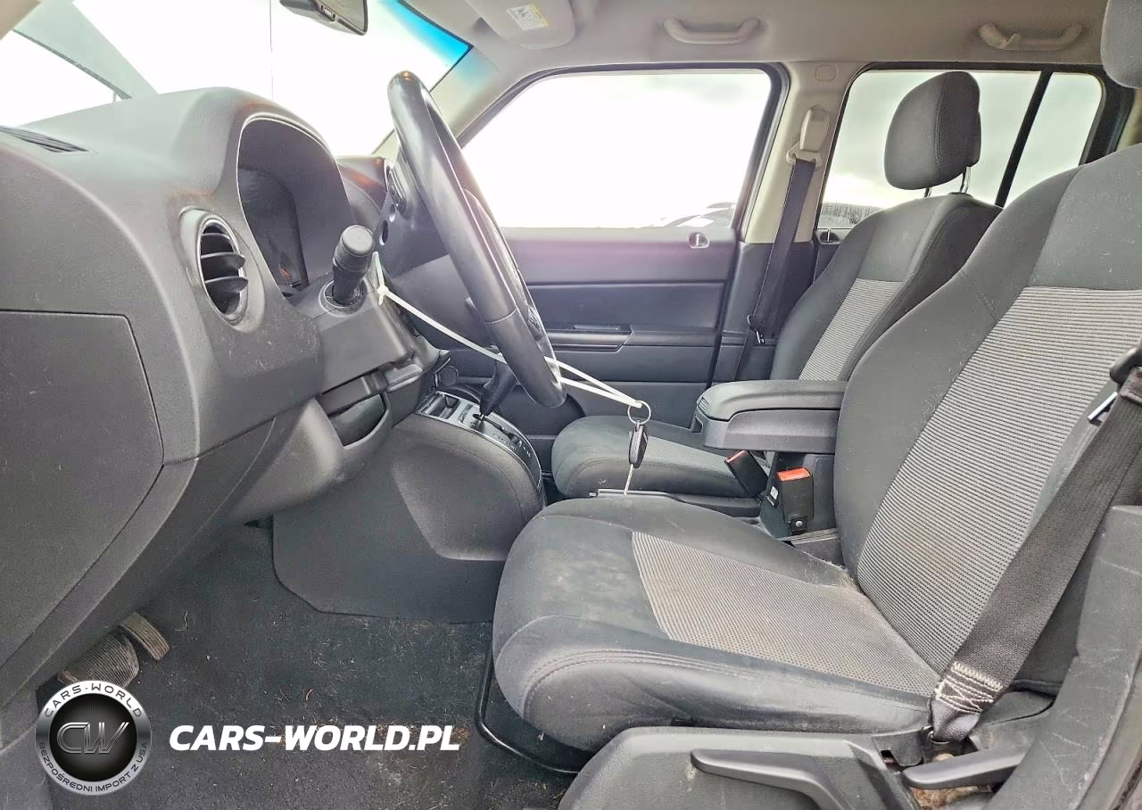 2012 Jeep Patriot Latitude VIN:1C4NJRFB5CD577653 - 7