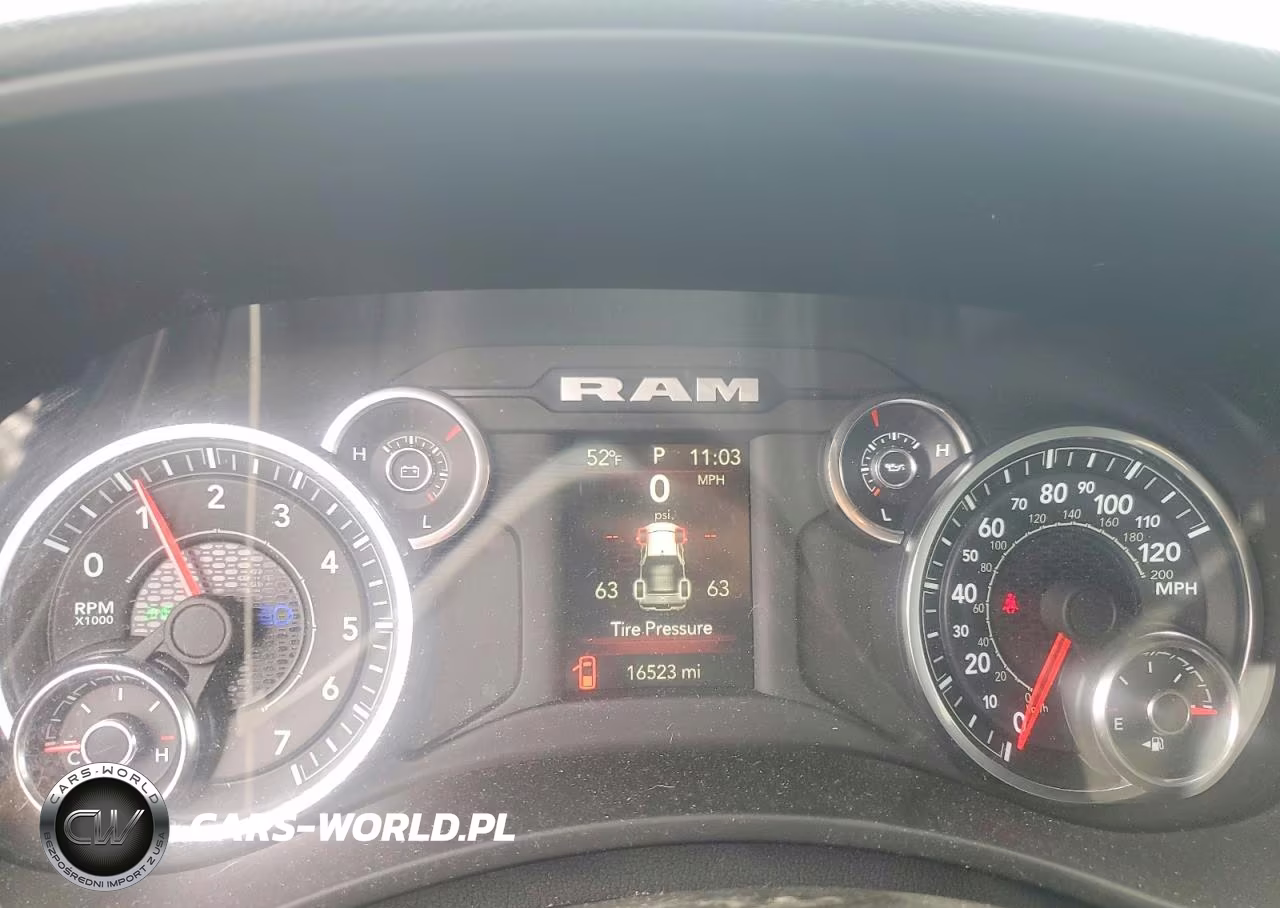 2024 Ram 2500 Big Horn VIN:3C6UR5DJ8RG279155 - 9