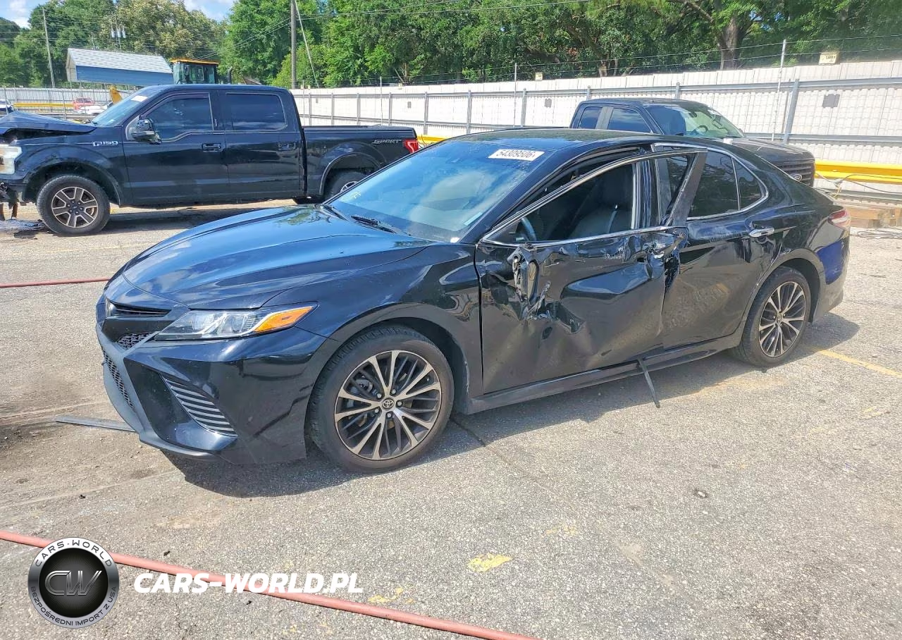 2020 Toyota Camry Se