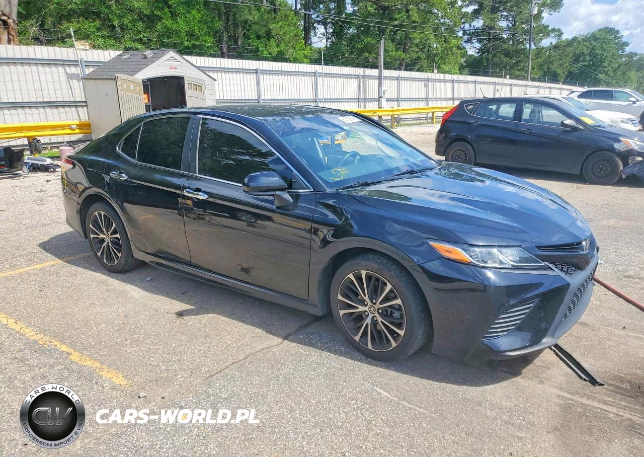 2020 Toyota Camry Se VIN:4T1G11AKXLU386811 - 4