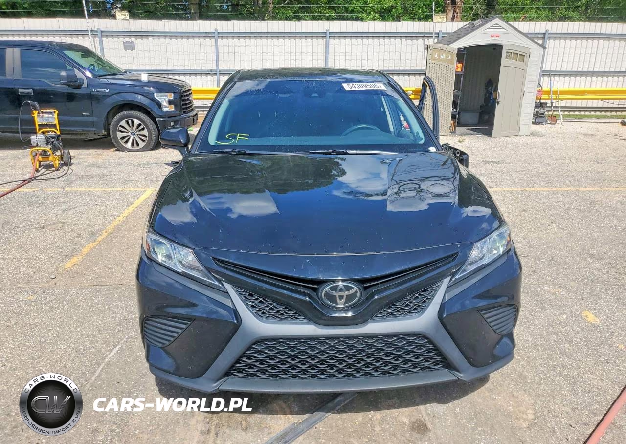 2020 Toyota Camry Se VIN:4T1G11AKXLU386811 - 5