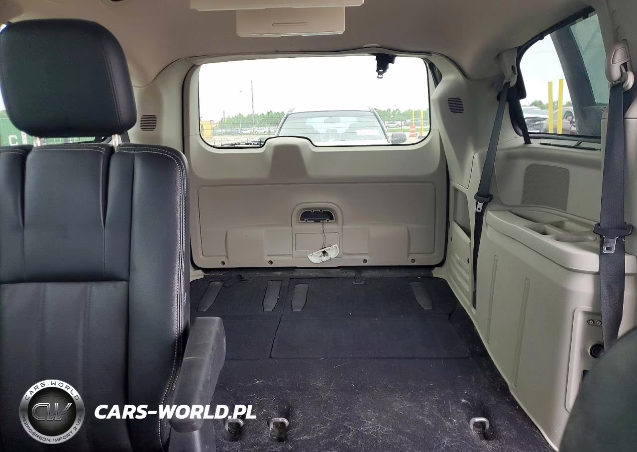 2012 Chrysler Town & Country Touring L VIN:2C4RC1CG1CR227740 - 10
