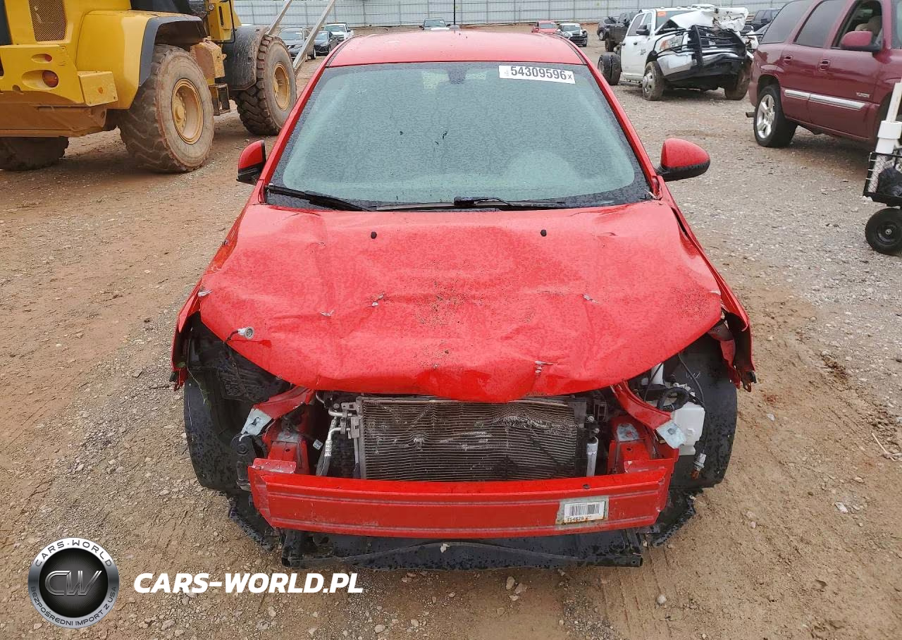 2018 Chevrolet Sonic VIN:1G1JG6SH0J4116453 - 5