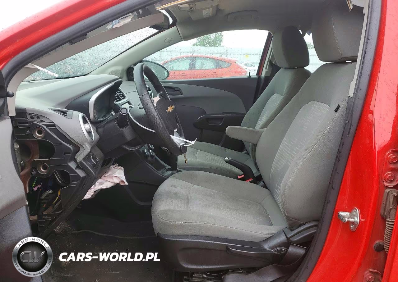 2018 Chevrolet Sonic VIN:1G1JG6SH0J4116453 - 7