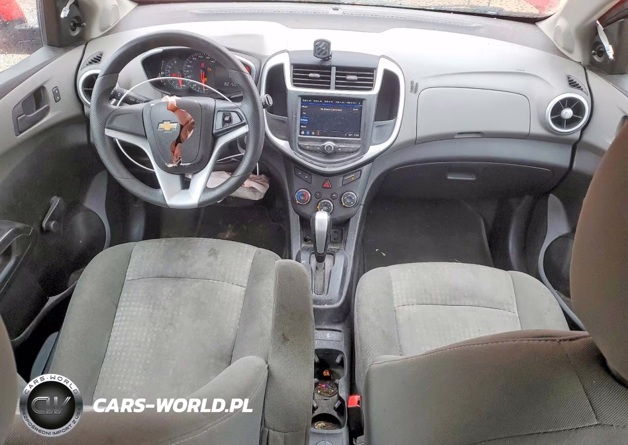 2018 Chevrolet Sonic VIN:1G1JG6SH0J4116453 - 8