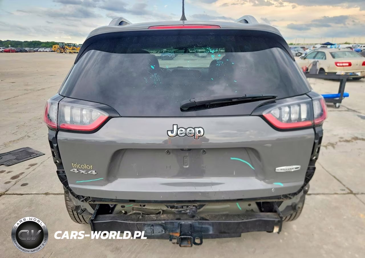 2020 Jeep Cherokee Latitude Plus VIN:1C4PJMLX2LD571708 - 6