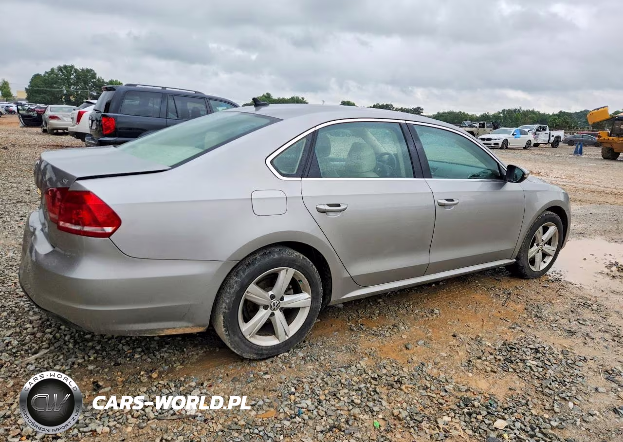 2012 Volkswagen Passat Se VIN:1VWBH7A34CC102548 - 3