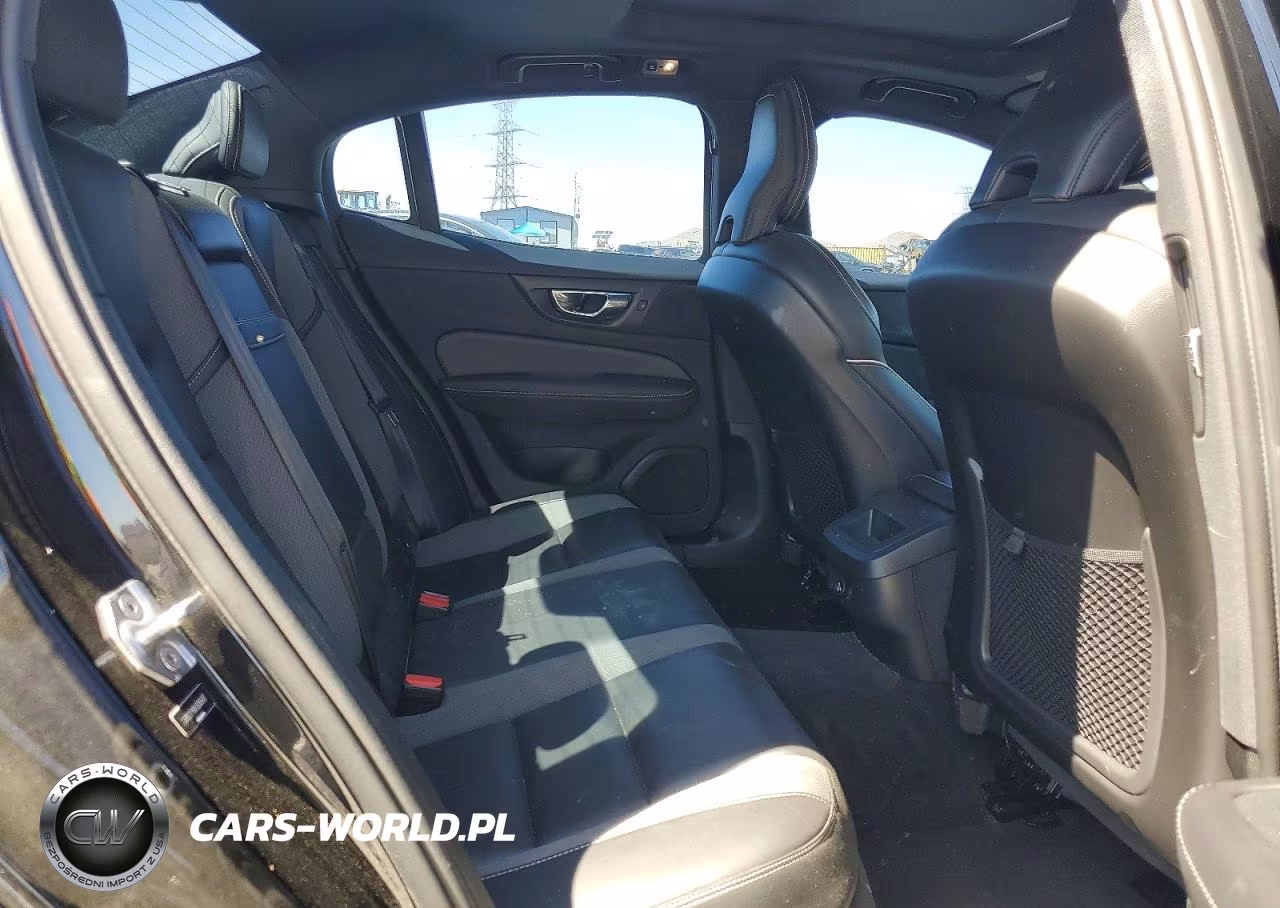 2019 Volvo S60 T5 R-Design VIN:7JR102FM0KG006497 - 10