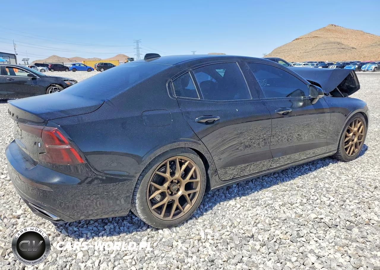 2019 Volvo S60 T5 R-Design VIN:7JR102FM0KG006497 - 3