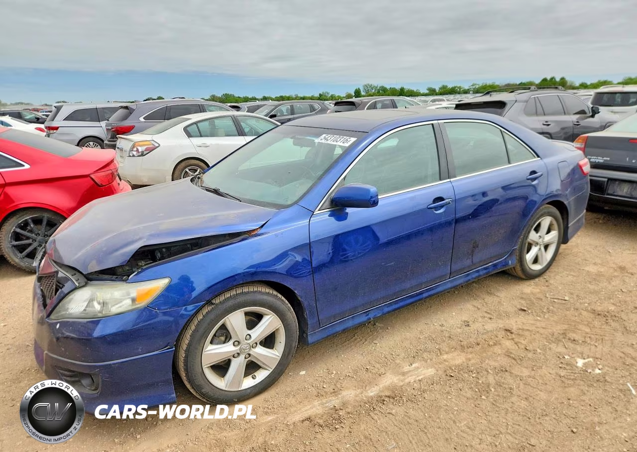 2011 Toyota Camry Se – zdjęcie 1 z 12