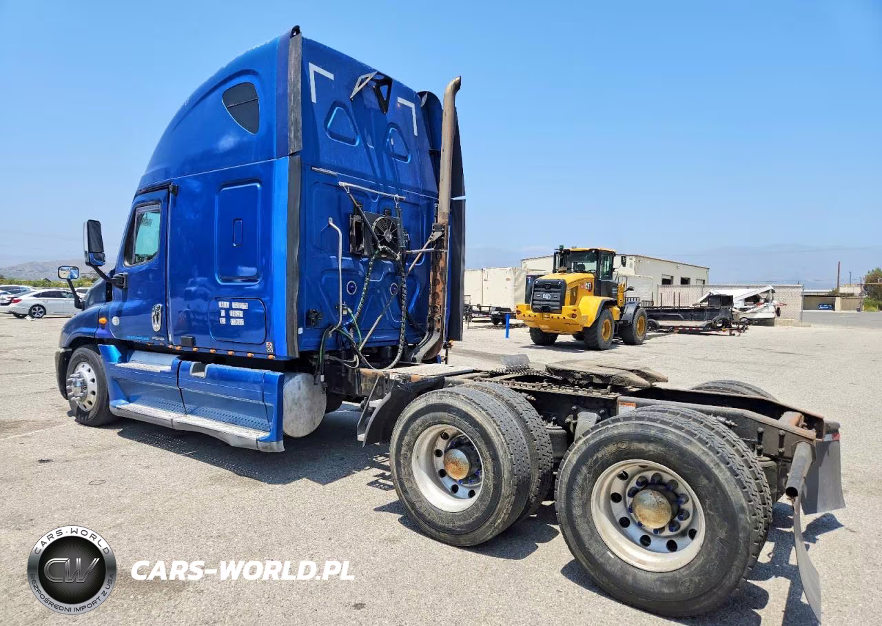 2008 Freightliner Cascadia Semi Truck VIN:1FUJGLCK28LAA7189 - 3