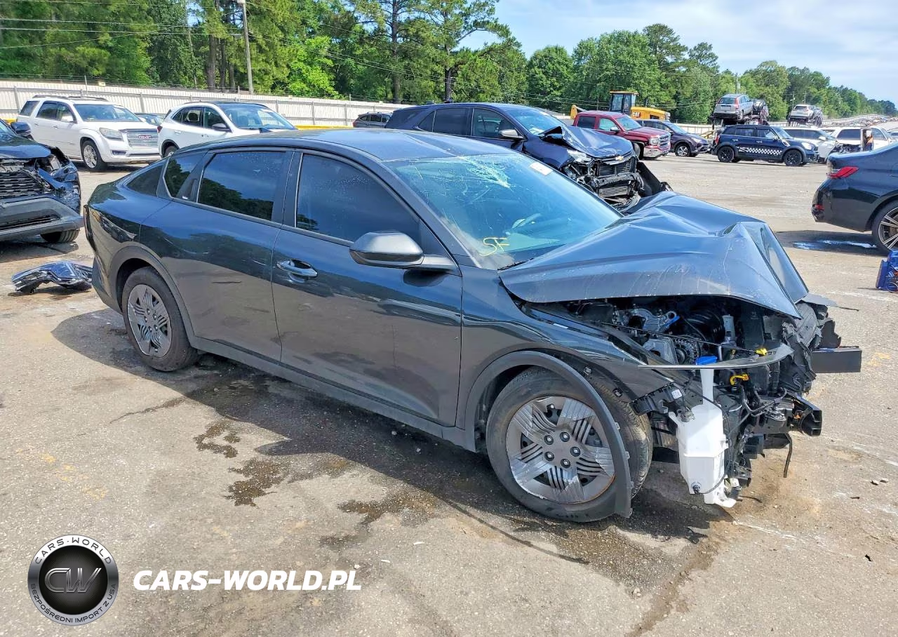 2025 Kia K4 Lx VIN:3KPFT4DE4SE220217 - 4