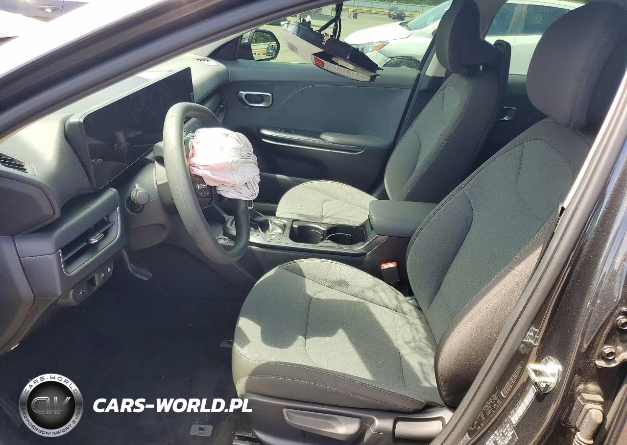 2025 Kia K4 Lx VIN:3KPFT4DE4SE220217 - 7