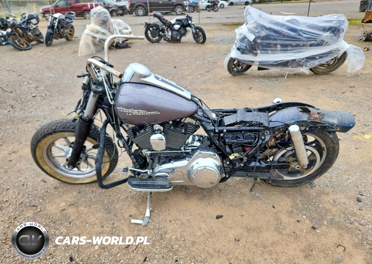 2014 Harley-Davidson Flhxs Street Glide Special VIN:1HD1KRM14EB652300 - 3