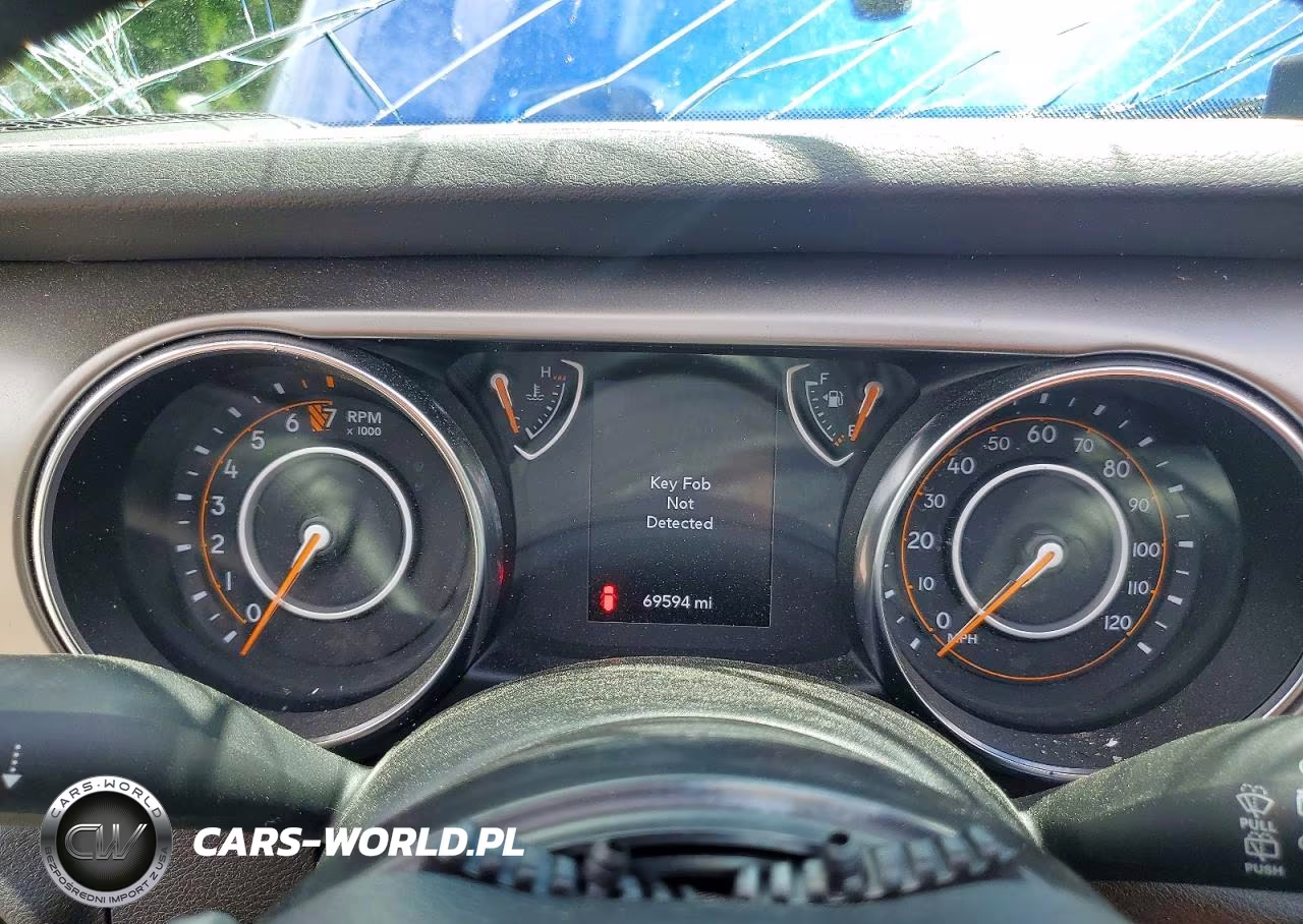 2020 Jeep Wrangler Unlimited Sport VIN:1C4HJXDG9LW121143 - 9