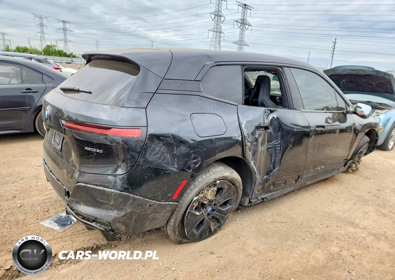2024 BMW Ix xDrive50 VIN:WB523CF00RCP18244 - 3