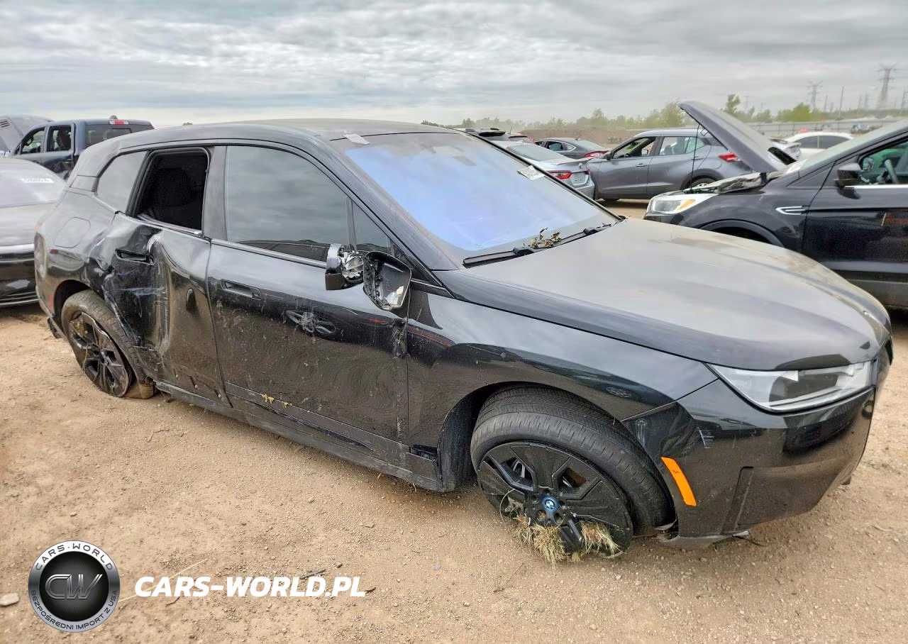 2024 BMW Ix xDrive50 VIN:WB523CF00RCP18244 - 4