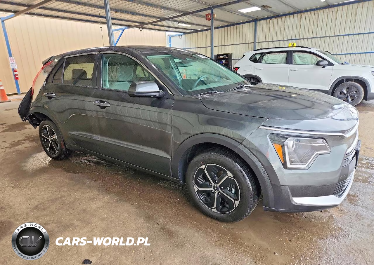 2026 Kia Niro Lx VIN:KNDCP3LE2T5336077 - 4