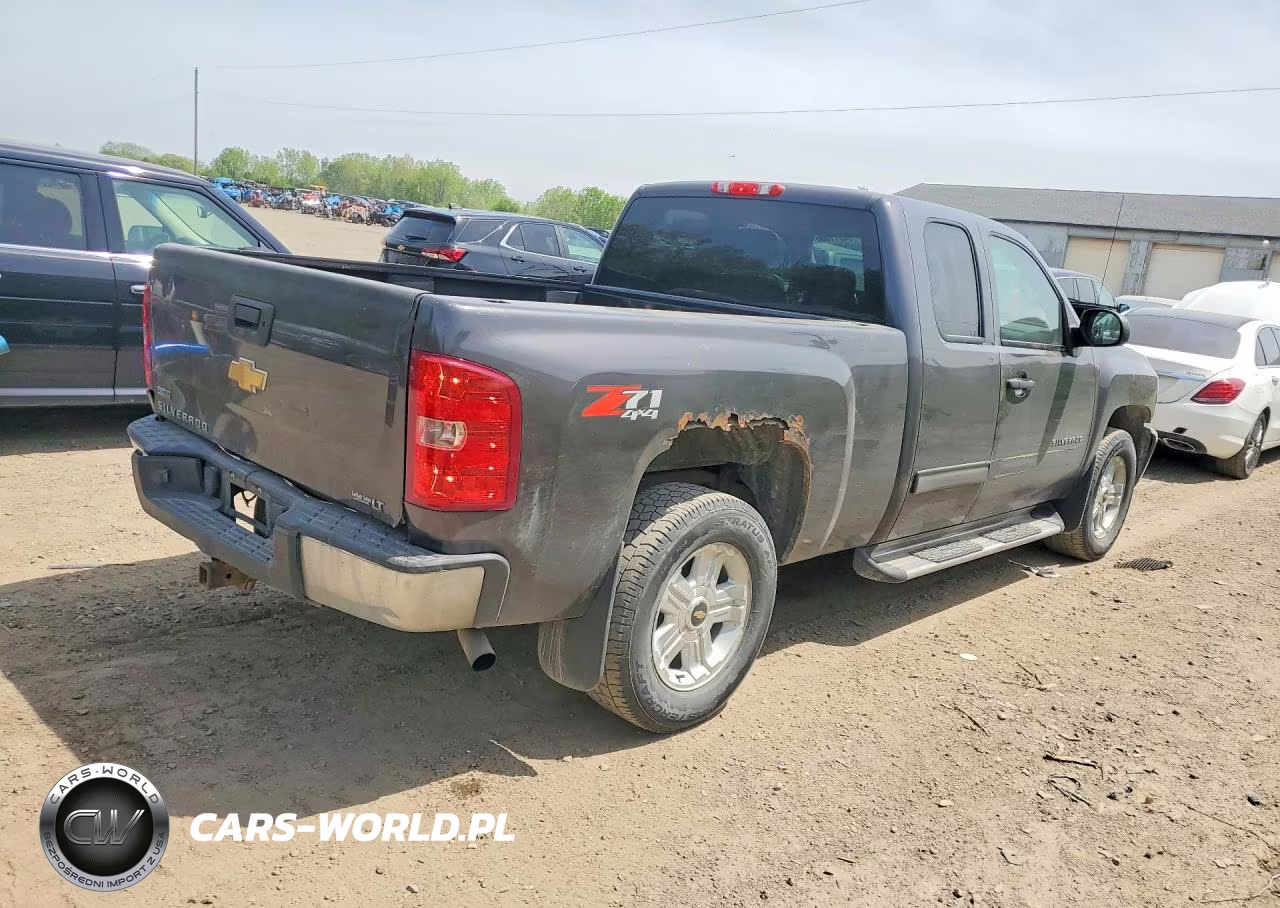 2011 Chevrolet Silverado K1500 Lt VIN:1GCRKSE38BZ340463 - 3