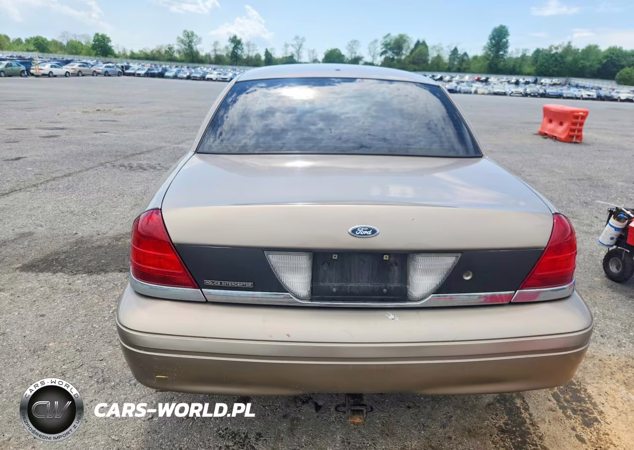 2007 Ford Crown Victoria Police Interceptor VIN:2FAHP71W87X106143 - 6