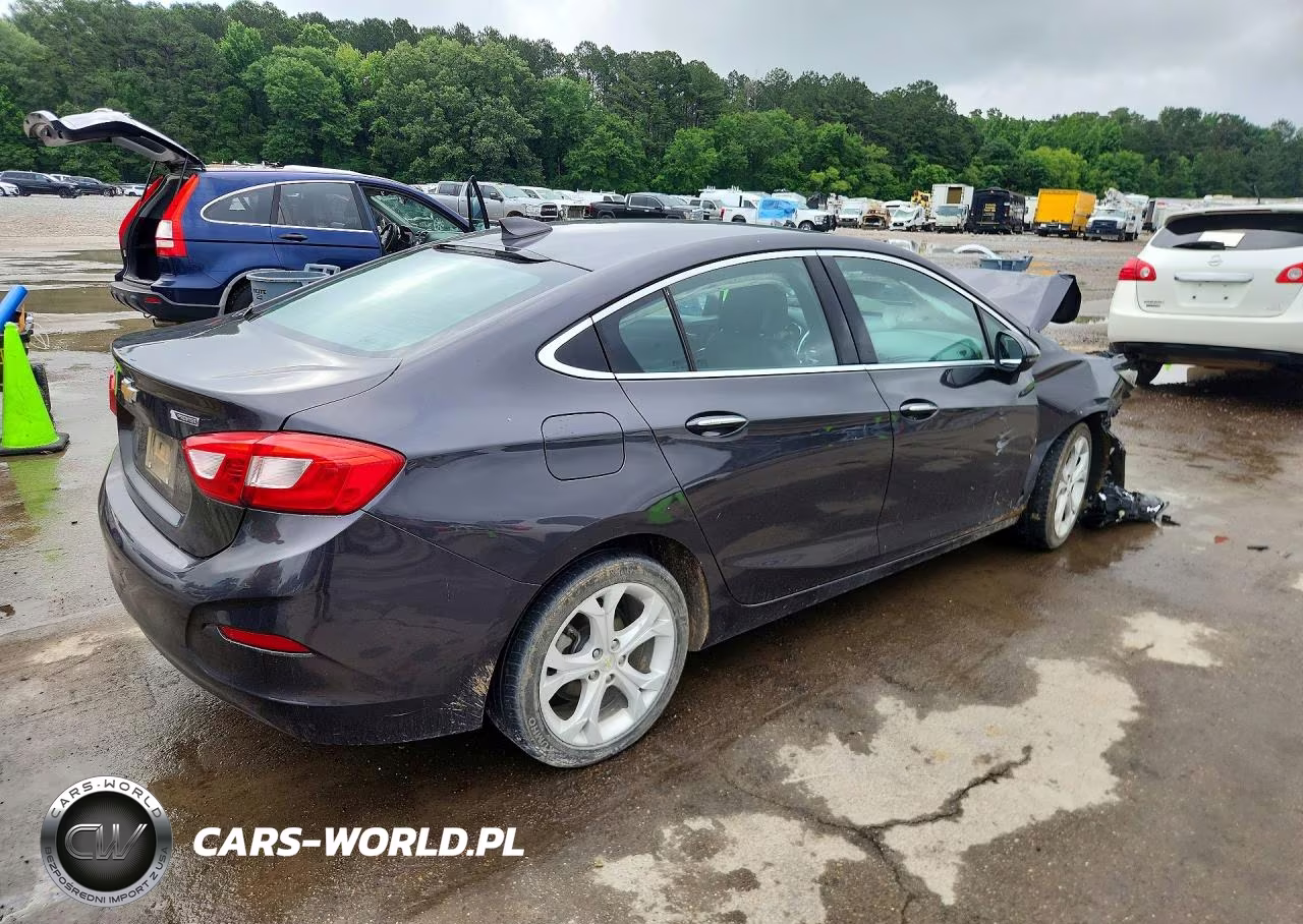 2016 Chevrolet Cruze Premier VIN:1G1BG5SM7G7283749 - 3