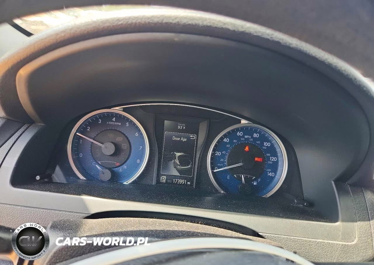 2017 Toyota Camry Le VIN:4T1BF1FK6HU773268 - 9