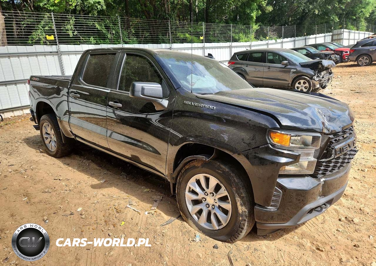 2021 Chevrolet Silverado K1500 Custom VIN:3GCPYBEK8MG254294 - 4