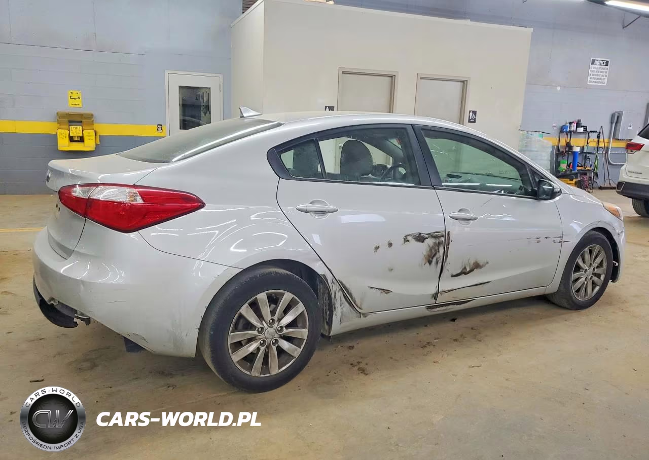2015 Kia Forte Lx VIN:KNAFX4A68F5396090 - 3