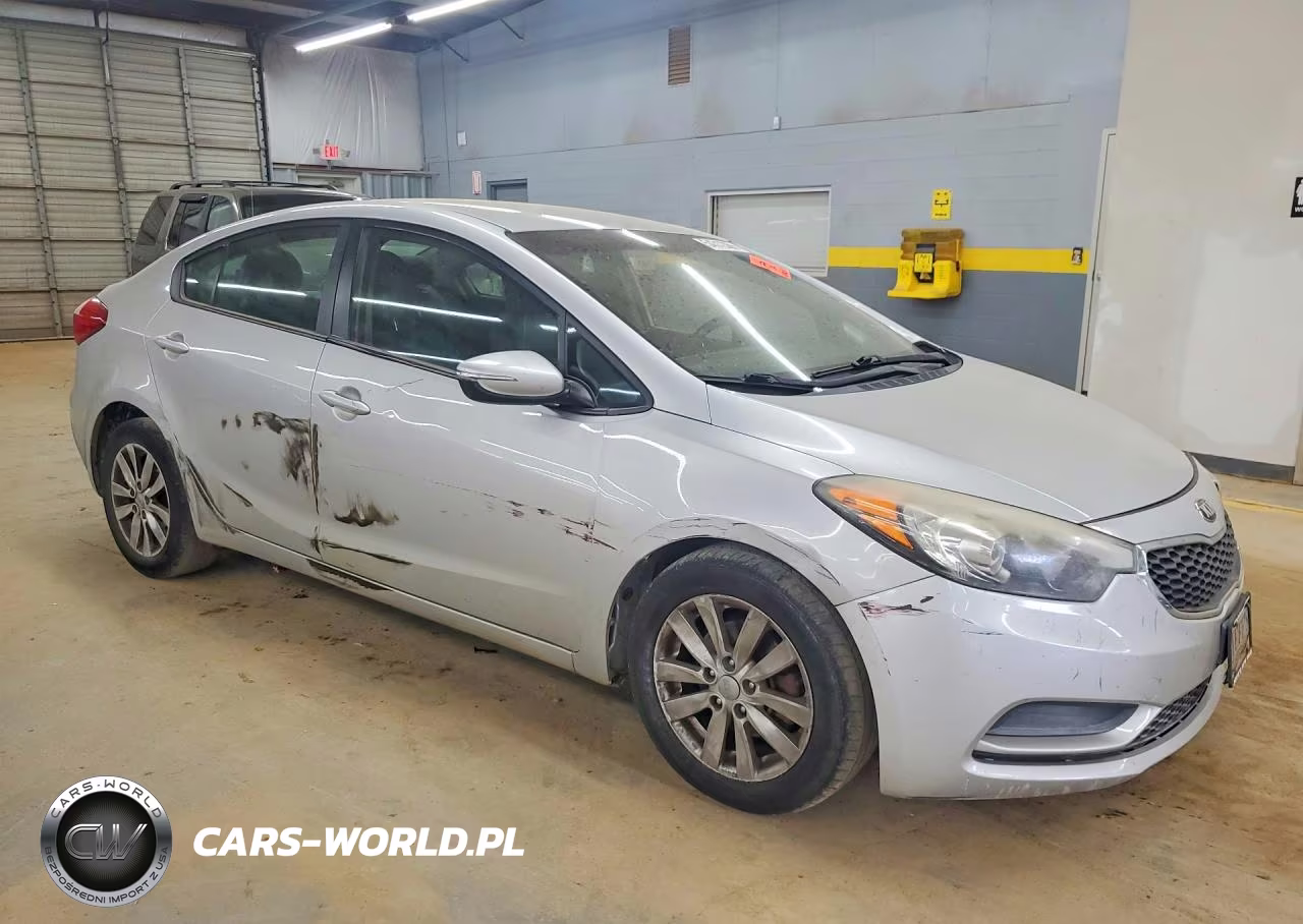 2015 Kia Forte Lx VIN:KNAFX4A68F5396090 - 4