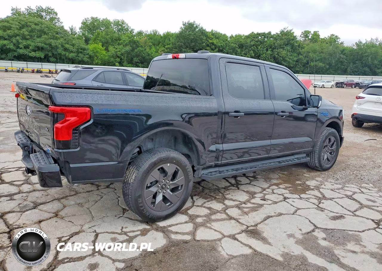 2024 Ford F150 Lightning Xlt VIN:1FTVW3LK8RWG20723 - 3
