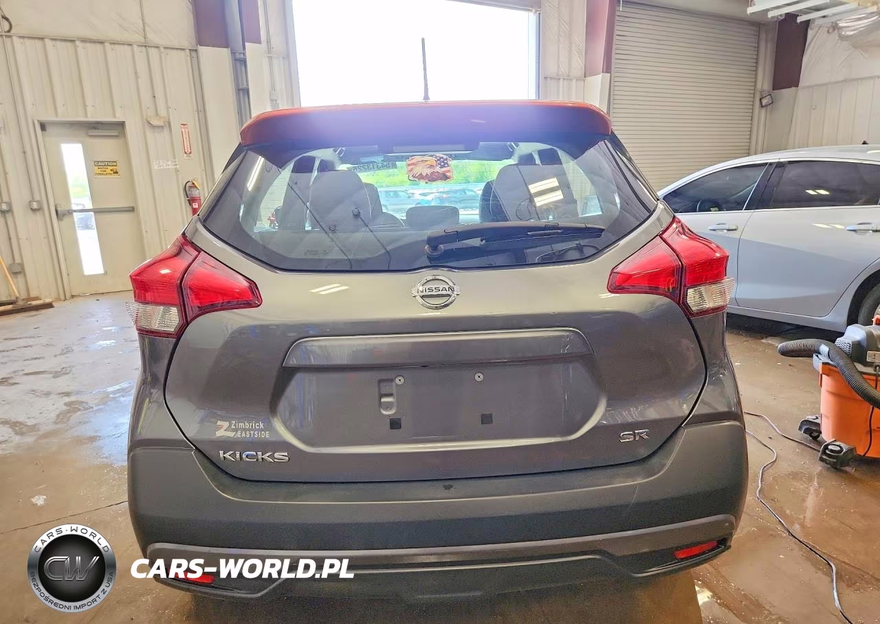 2018 Nissan Kicks Sr VIN:3N1CP5CU7JL526489 - 6