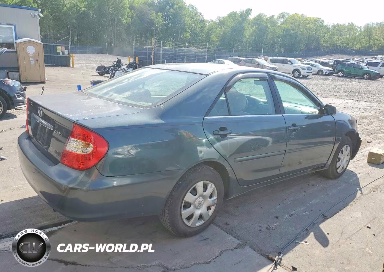 2003 Toyota Camry Le VIN:4T1BE32K33U716295 - 3