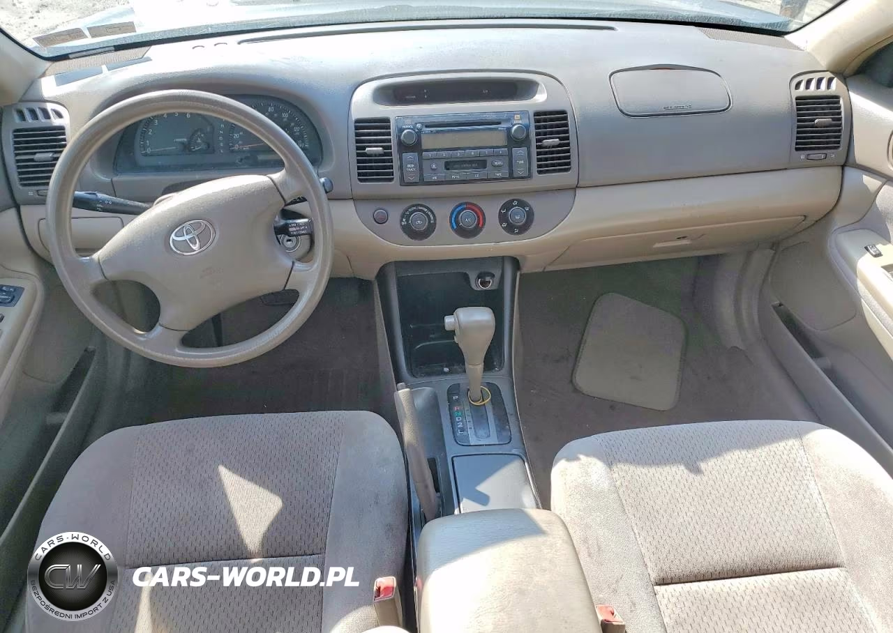 2003 Toyota Camry Le VIN:4T1BE32K33U716295 - 8
